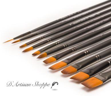 11 pcs of Maestro brushes laying flat on a white background.